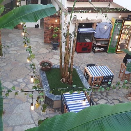 1989 Hotel Sebat Çeşme 外观 照片