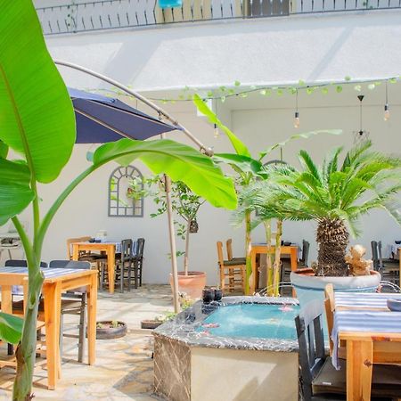 1989 Hotel Sebat Çeşme 外观 照片