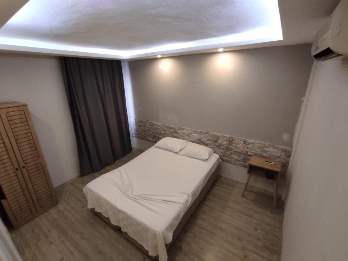 1989 Hotel Sebat Çeşme 外观 照片