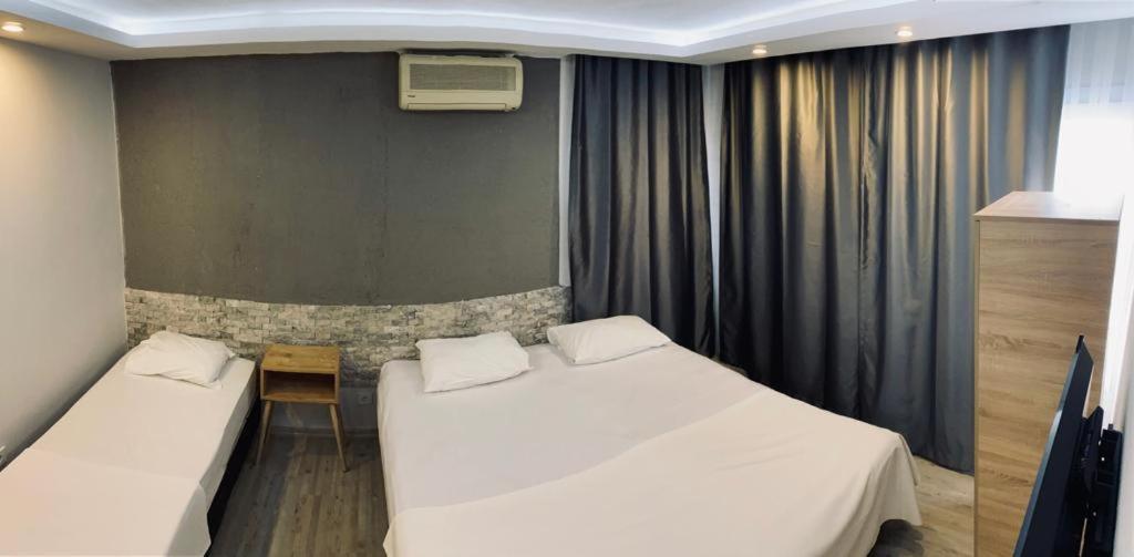 1989 Hotel Sebat Çeşme 外观 照片