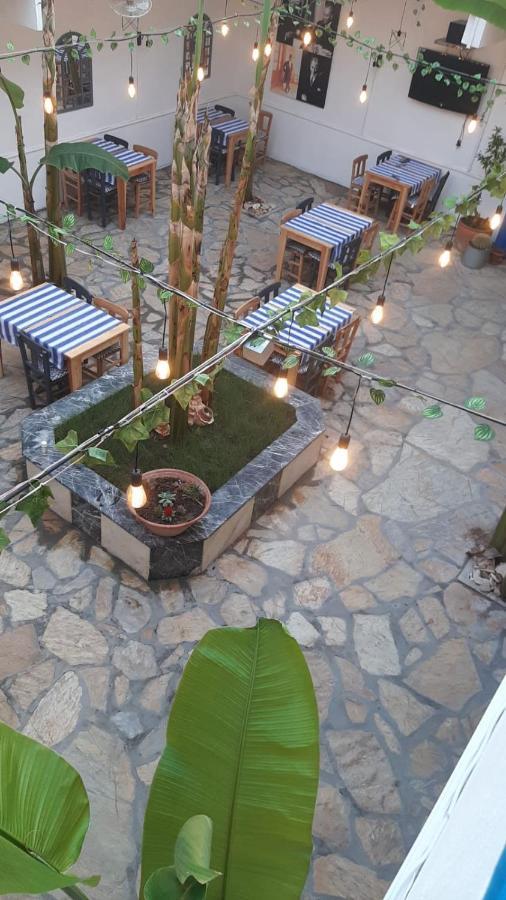 1989 Hotel Sebat Çeşme 外观 照片