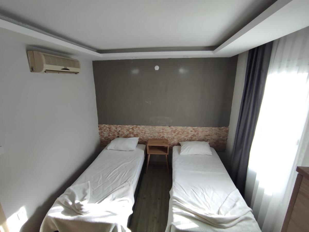 1989 Hotel Sebat Çeşme 外观 照片