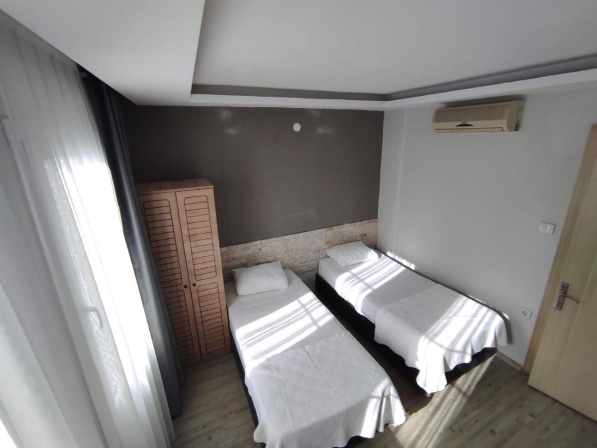 1989 Hotel Sebat Çeşme 外观 照片