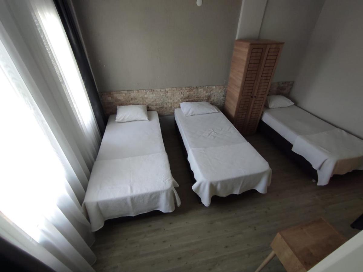 1989 Hotel Sebat Çeşme 外观 照片