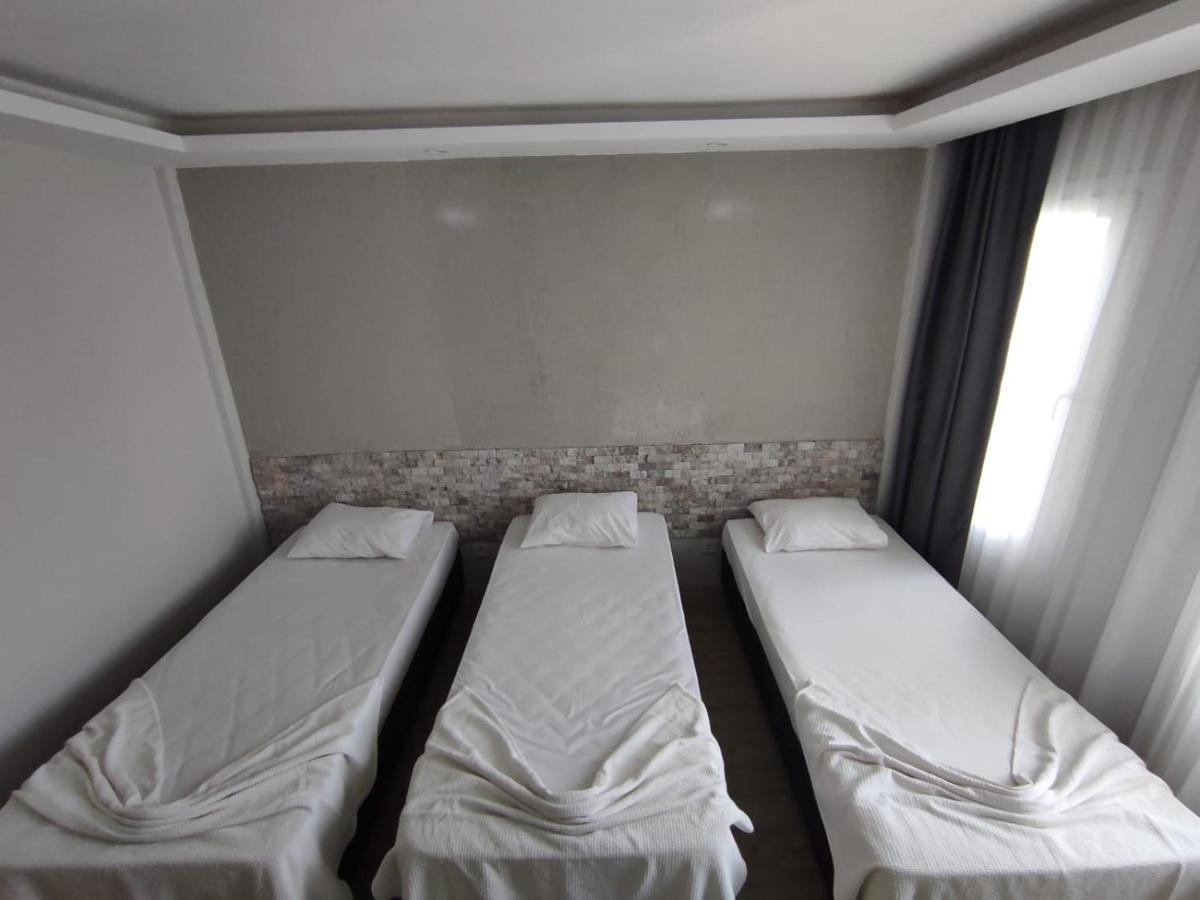 1989 Hotel Sebat Çeşme 外观 照片