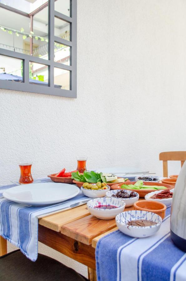 1989 Hotel Sebat Çeşme 外观 照片