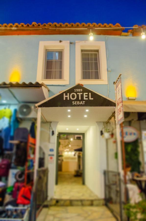 1989 Hotel Sebat Çeşme 外观 照片